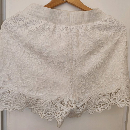 White shorts with lace used, size medium