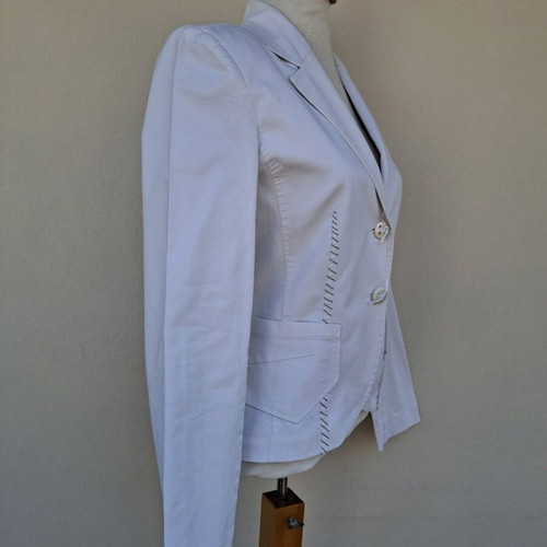 Cinnamar jacket white with embroidered details like new, size 48