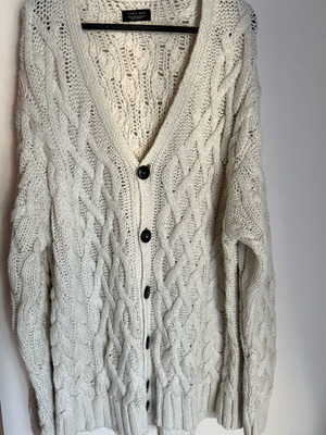 Zara knitted cardigan white like new, size M