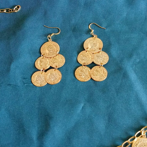 Unique jewelry set necklace, bracelet and earrings, new, copper-zinc alloy
