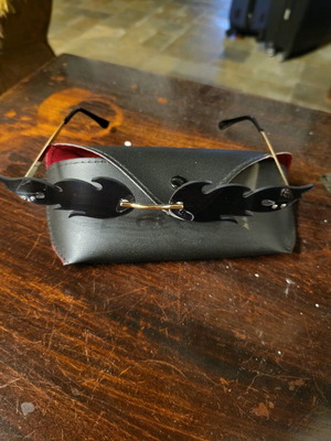 Glasses new black with case and cleaning cloth