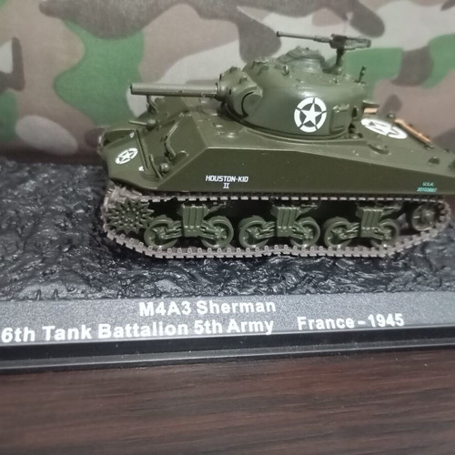 M4A3 Sherman tank model 1:72 DeAgostini Altaya