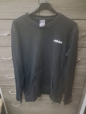 Adidas суитшърт като нов, размер M, черен