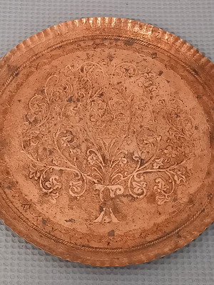 Copper tray like new with decorative design, 37 cm diameter