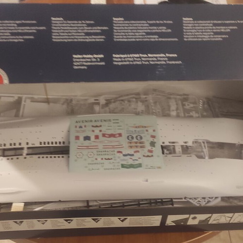 Avenir Car Ferry model by Heller new