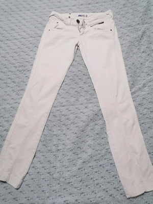 Bershka jeans low-rise used, size 34, white