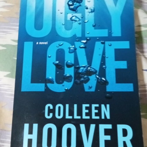 Ugly Love by Colleen Hoover like new