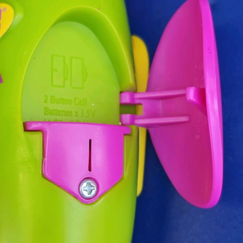 Pez Rocket Pen used candy holder pen from 2000