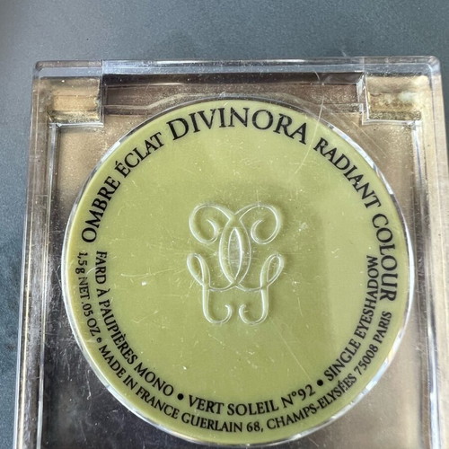 Guerlain Ombre Éclat single eyeshadow used