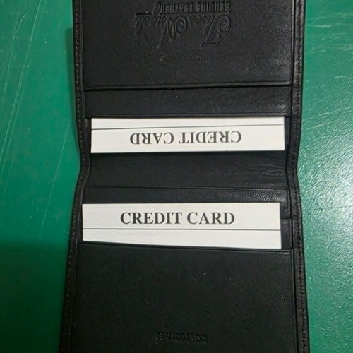 Three Angels genuine leather card holder, black
