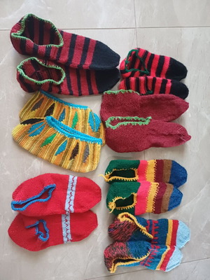 Pasoumia new, pack of folk art slippers