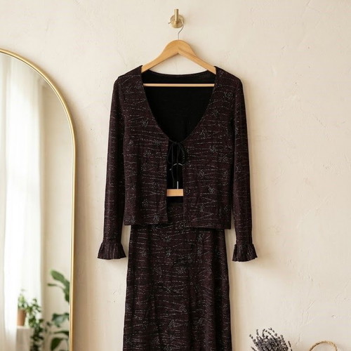 Skirt and jacket set like new, summer purple and black with glitter