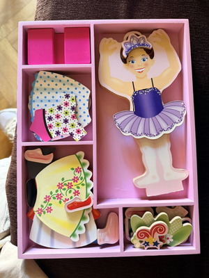 Wooden Magnetic Dress-Up Ballerina Toy Melissa & Doug like new