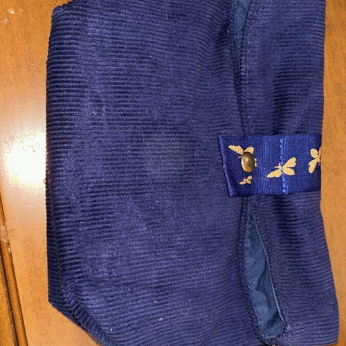 Apivita toiletry bag like new, blue