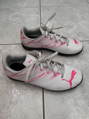 Puma football shoes size 36 like new, white