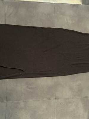 Black dress Bershka used, size L, with tear and wear