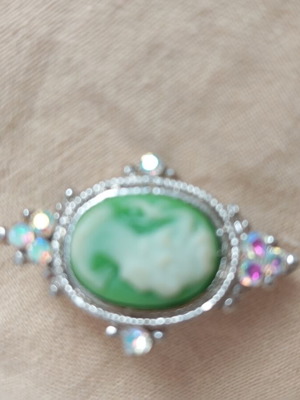 Vintage brooch in excellent condition