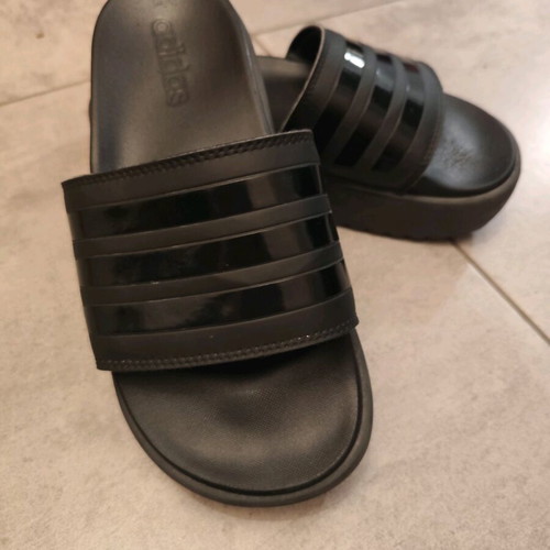 Adidas Adilette Platform Slides size 38 like new, black