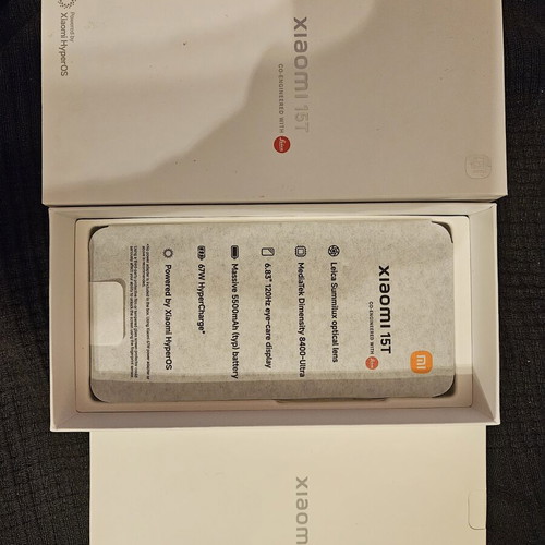 Xiaomi 15T 12/256 smartphone with accessories