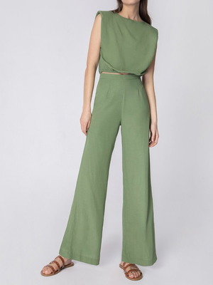 Linen set with high-waisted pants and crop top green like new