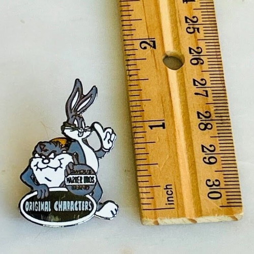 Collectible enamel pin Bugs Bunny and Tasmanian Devil new