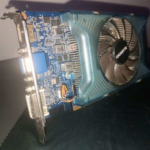 Gigabyte GV‑N220OC‑1GI GeForce GT 220 graphics card 1GB DDR3 like new