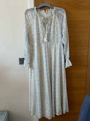 Elegant women's dress River Island new with tag, size L