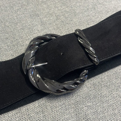Elastic belt with large buckle like new, adjustable size 75, black and silver