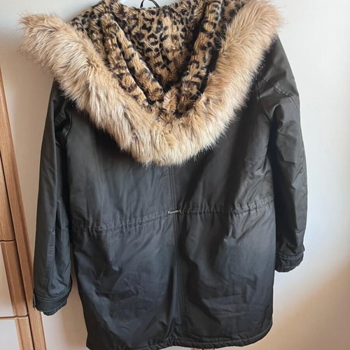 ZARA Jacket No. L Used Waterproof With Fur Lining Green