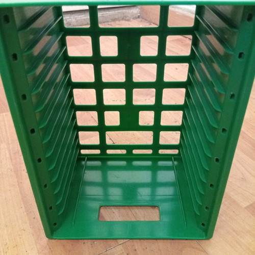 Heineken CD holder used, plastic 14-slot beer crate style