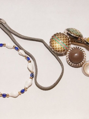 Various fashion jewelry new, bracelets with shells and beads