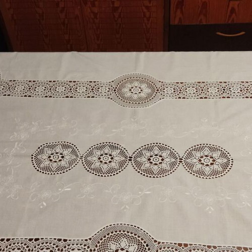Linen tablecloth with lace and embroidery, unused, 2x1.60 with 6 napkins