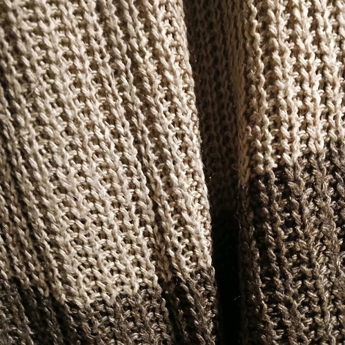 Women's long sweater like new, white and brown, size S