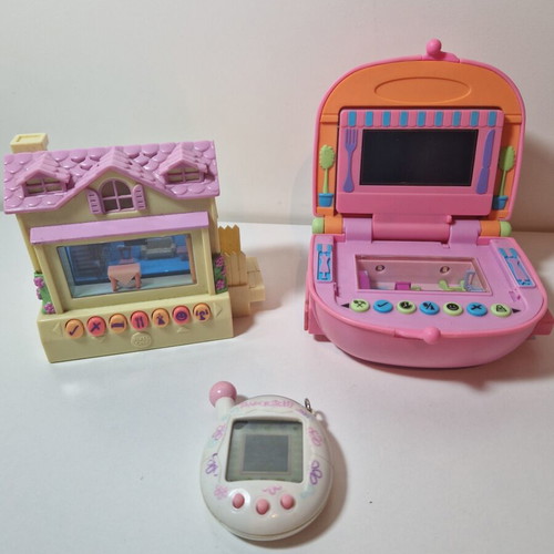 Girly Stuff Retro Pack used with Pixel Chix Dollhouse, Bag and Tamagotchi