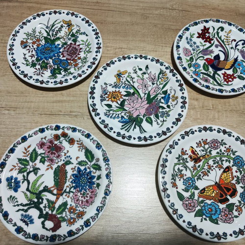 Rhodian plates used, set of 4, 19 cm diameter
