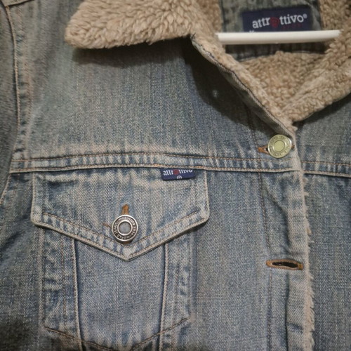 Denim jacket with fur lining
