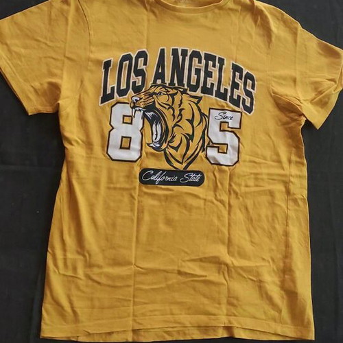 T-shirt medium yellow like new