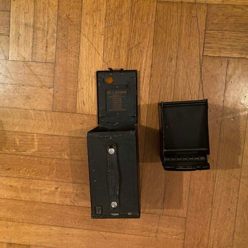 Kodak No. 2A Brownie camera used, collectible box model
