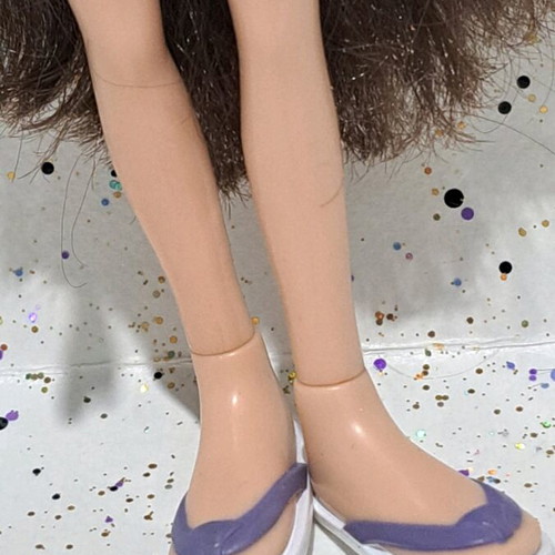Bratz Salon'n' Spa Dana doll used, incomplete with flaws