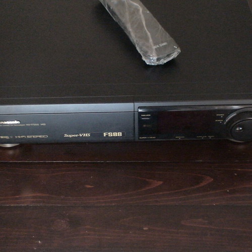 Panasonic NV-FS88 SVHS video cassette recorder used, defective