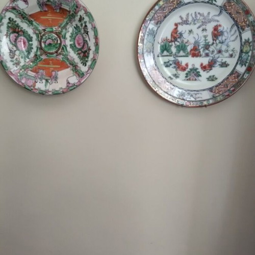 Decorative wall plates set like new, diam. 20 cm and 24 cm
