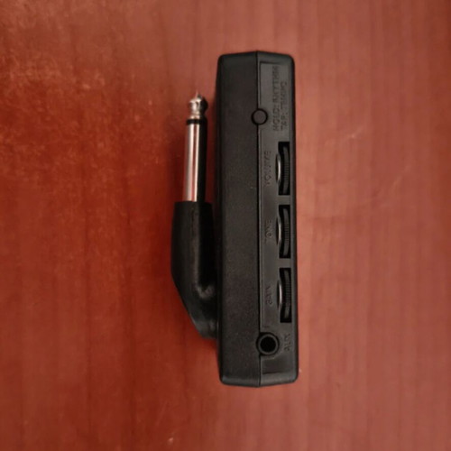 Blackstar amPlug FLY Bass 2 headphone amp like new
