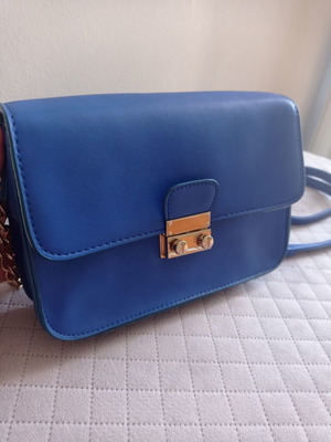 Small blue crossbody bag Jennyfer like new