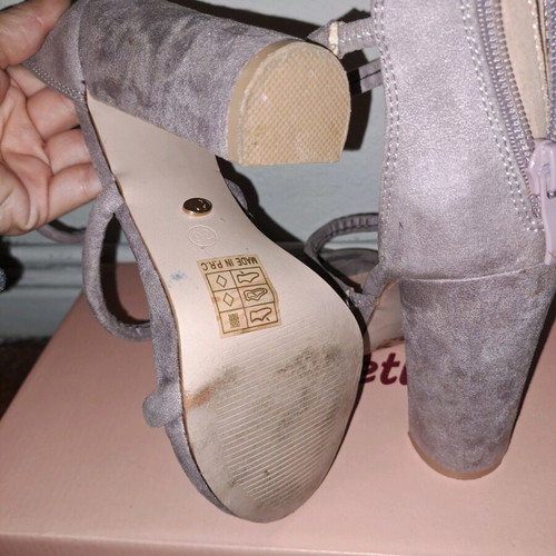 Purple castor pumps like new, size 36, 12 cm heel