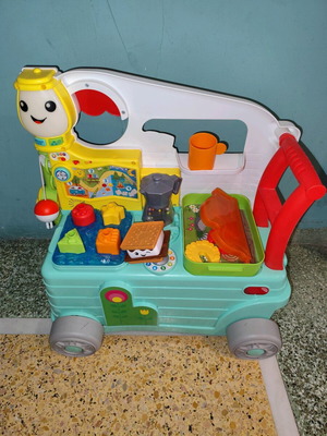 Εκπαιδευτικό τροχόσπιτο Fisher Price μεταχειρισμένο