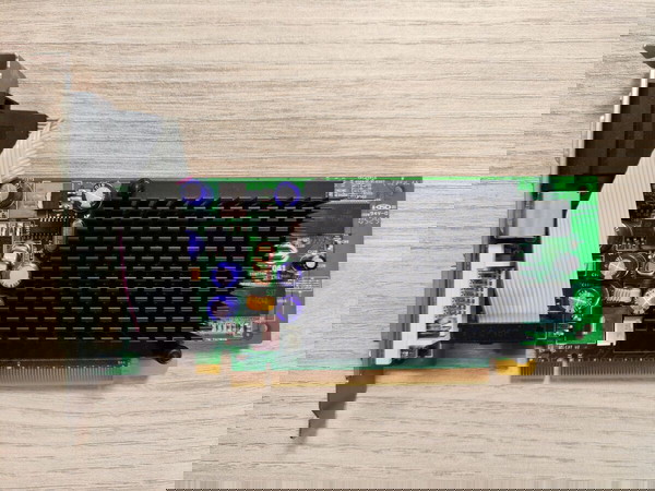 Κάρα γραφικών nVidia GeForce 6200 turbo cache