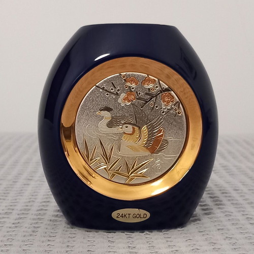 Chokin art vase like new, 24K gold