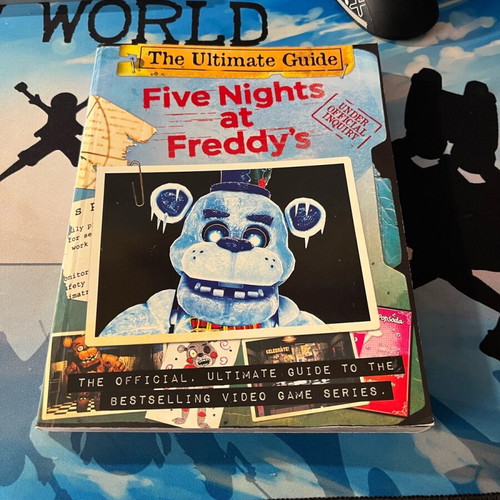 Five Nights at Freddy's The Ultimate Guide book like new, English