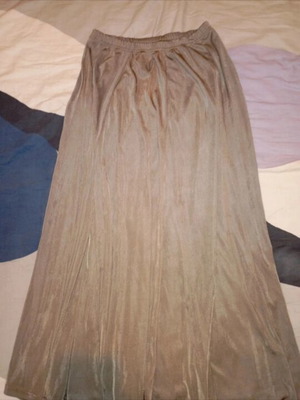 Monk Box long elastic skirt