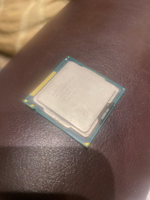 Intel Core i3 2120 processor used, socket LGA 1155, functional